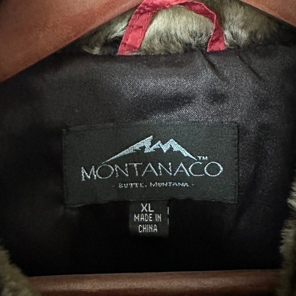 Montanaco NWOT red quilted artificial fur lined button up jacket women’s size XL - Picture 6 of 7